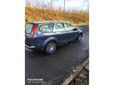 FORD FOCUS 2.0 Ghia