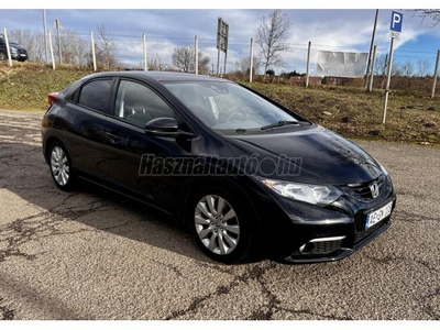 HONDA CIVIC 1.8 Lifestyle MEGKÍMÉLT ÁLLAPOT/ ÜLÉSFŰTÉS/ TOLATÓ KAMERA/ KÉT KULCS/ AZONNAL ELVIHETŐ