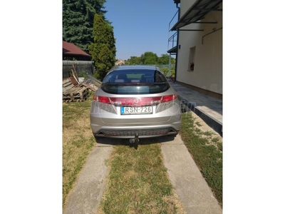 HONDA CIVIC 1.8 Sport