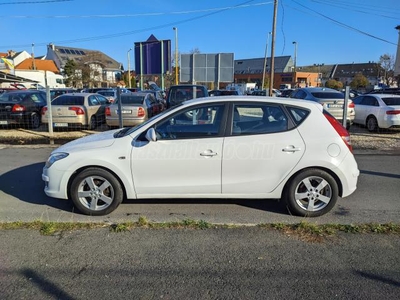 HYUNDAI I30 1.6 CRDi LP Classic