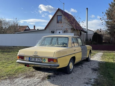 MERCEDES-BENZ 220 D W115