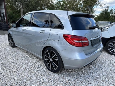 MERCEDES-BENZ B 180 CDI Sport Panorámatető