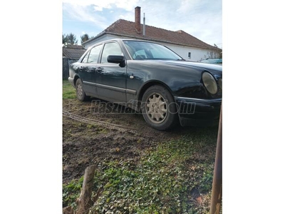 MERCEDES-BENZ E 290 TD Classic