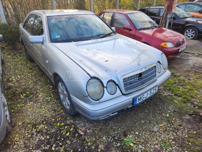 MERCEDES-BENZ E-OSZTÁLY E 200 Avantgarde