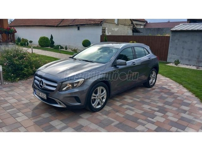 MERCEDES-BENZ GLA 200 CDI d 4Matic 7G-DCT FRISSEN SZERVIZELT! 4 KERÉK MEGHAJTÁS! AUTOMATA! TOLATÓKAMERA! NAVI!