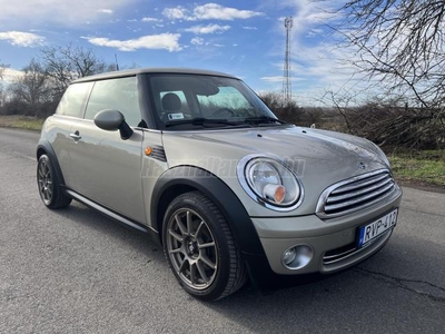 MINI MINI COOPER 1.6 Gyönyörű állapotú! 165000 km!!!