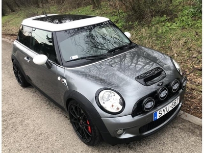 MINI MINI COOPER S 1.6 Egyedi 220LE