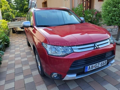 MITSUBISHI OUTLANDER 2.2 DI-D Intense Plus 4WD