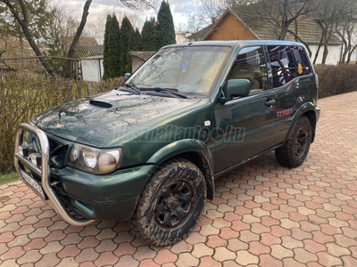 NISSAN TERRANO II 2.7 TDI Sport