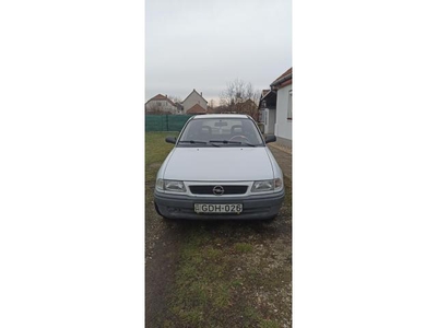 OPEL ASTRA F 1.4 GL