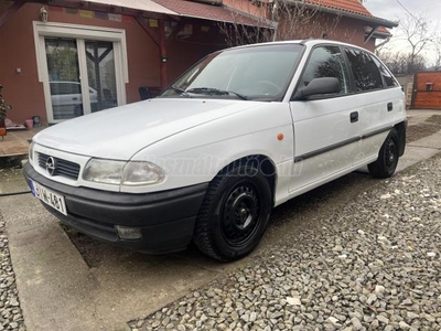 OPEL ASTRA F 1.6 16V GL 101LE Műszakis Szervós