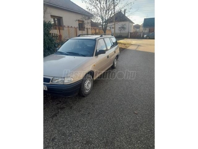 OPEL ASTRA F 1.6 Classic Family Plus