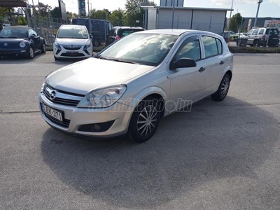 OPEL ASTRA H 1.4 Cosmo +++ KIMAGASLÓAN JÓ MŰSZAKI ÁLLAPOT +++ VONÓ HOROG +++ JÉGHIDEG KLÍMA +++