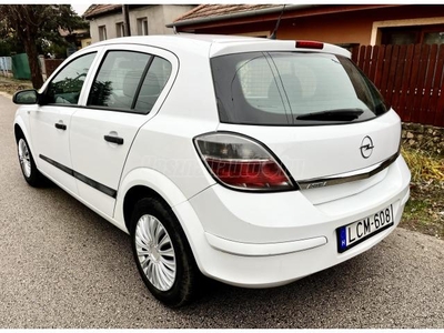 OPEL ASTRA H 1.6 Essentia