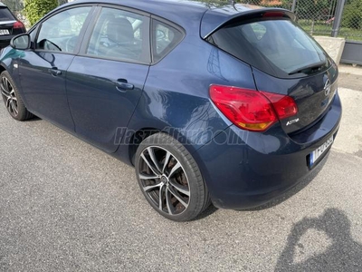 OPEL ASTRA J 1.4 Enjoy