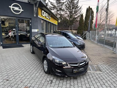 OPEL ASTRA J Sedan 1.6 Enjoy EURO6 GARANCIÁVAL TÉLI-NYÁRI KERÉKKEL