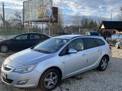 OPEL ASTRA J Sports Tourer 1.7 CDTI Essentia