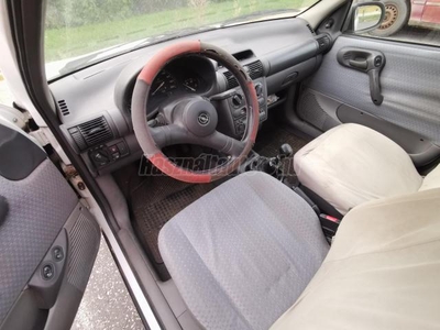 OPEL CORSA B 1.4 Swing