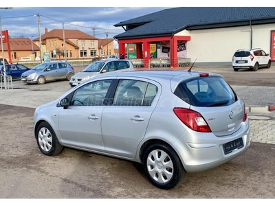 OPEL CORSA D 1.4 Selection 134.000Km!Szervizkönyv!