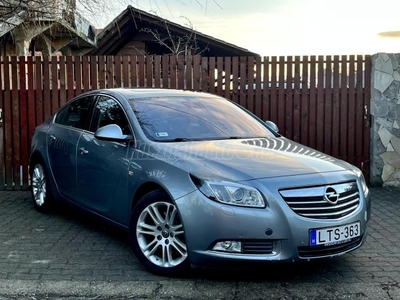 OPEL INSIGNIA 1.6 T Edition Napfénytető/Magyarországi/Téli-nyári gumi/Rendszeresen karbantartott