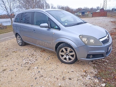 OPEL ZAFIRA B 1.9 DTI Cosmo