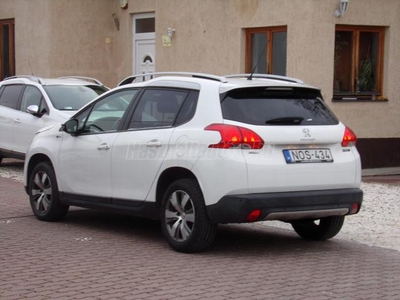 PEUGEOT 2008 1.2 PureTech Style Gyári fényezés! Végig vezetett szervizkönyv! 1 év Garancia! Mo.i!