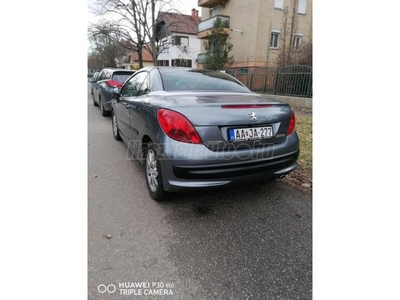 PEUGEOT 207 CC 1.6 HDi Feline