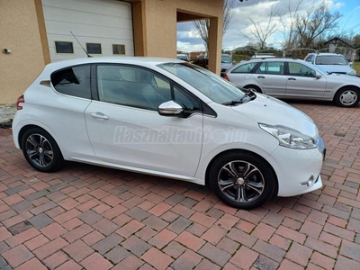 PEUGEOT 208 1.6 VTi Allure