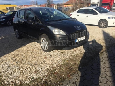 PEUGEOT 3008 1.6 HDi Confort Pack