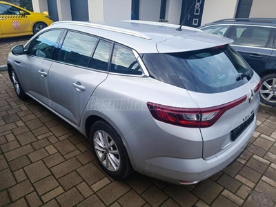 RENAULT MEGANE Grandtour 1.5 Blue dCi Limited Plus