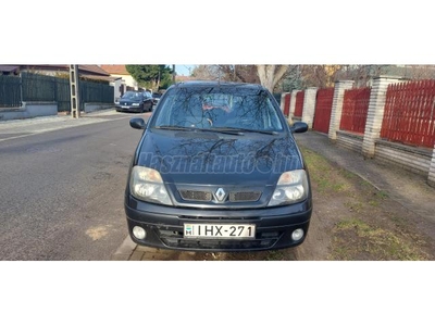 RENAULT SCENIC Scénic 1.6 16V Privilege