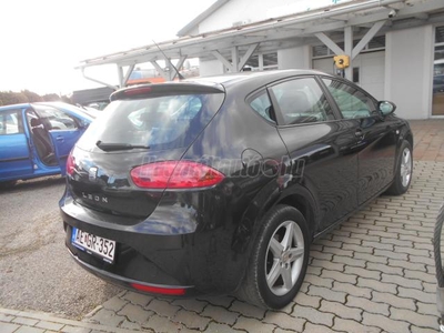 SEAT LEON 1.6 MPI Reference