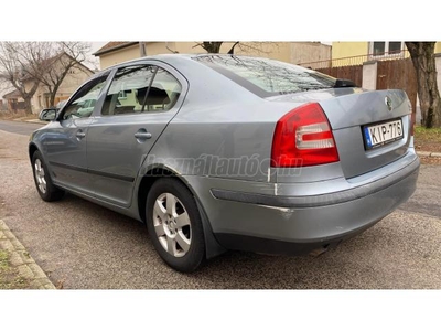 SKODA OCTAVIA 1.6 Elegance