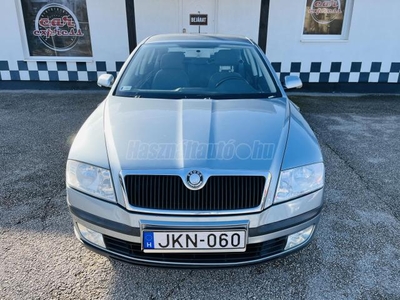 SKODA OCTAVIA 1.6 Elegance