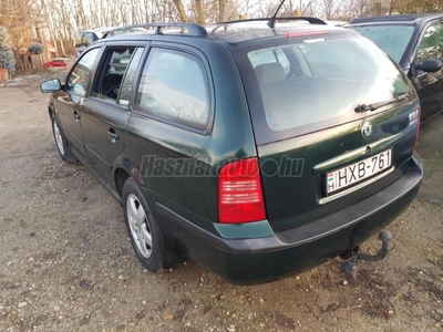 SKODA OCTAVIA Combi 1.6 Elegance