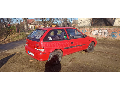 SUZUKI SWIFT 1.0 GLS