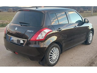 SUZUKI SWIFT 1.2 GL AC CD MP3 USB