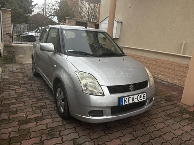 SUZUKI SWIFT 1.3 GLX CD AC