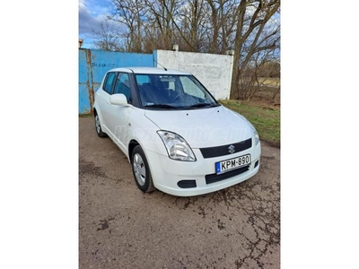 SUZUKI SWIFT 1.3 GLX CD AC