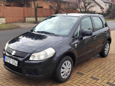 SUZUKI SX4 1.5 GLX Foglalózva