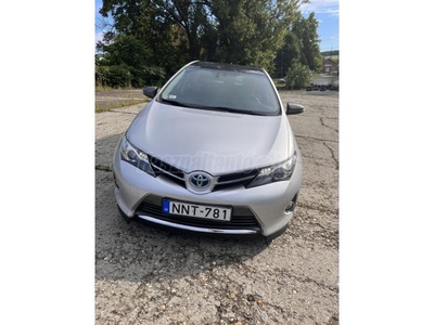 TOYOTA AURIS 1.8 HSD Lounge (Automata)