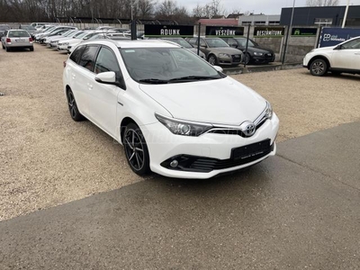 TOYOTA AURIS Touring Sports 1.8 HSD Active MY17 Tempomat (Automata)