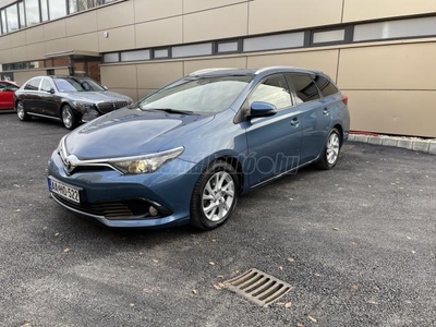 TOYOTA AURIS Touring Sports 1.8 HSD Active Trend (Automata) Áfás