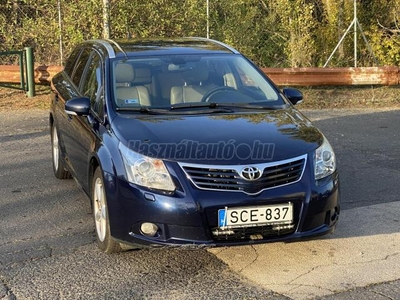 TOYOTA AVENSIS Wagon 2.2 D-4D Premium