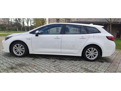 TOYOTA COROLLA Touring Sports 1.8 Hybrid Active Business e-CVT