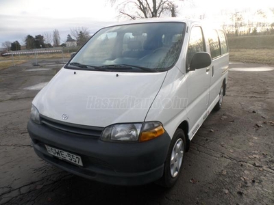 TOYOTA HI-ACE Hiace 2.4 D Combi