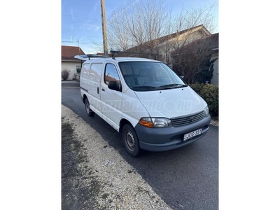 TOYOTA HI-ACE Hiace 2.5 D4-D Panel Van