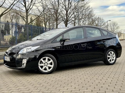 TOYOTA PRIUS 1.8 HSD Sol NAVI (Automata) Head-Up! Xenon! Kamera!