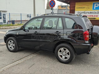 TOYOTA RAV 4 Rav4 2.0 D-4D 4x4