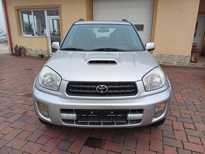 TOYOTA RAV 4 Rav4 2.0 D-4D 4x4